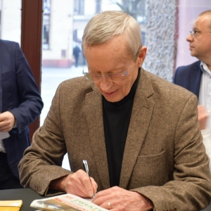 biuro-poselskie-sikora-fot-zjak24.jpg