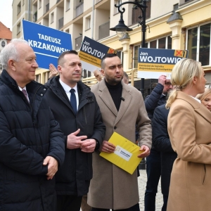 trzecia-droga-popiera-krzkokowskiego-fot-ewajak20.jpg