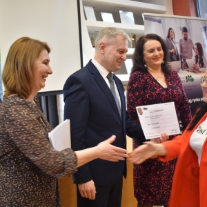stypendia-starostwo-fot-zjak07.jpg
