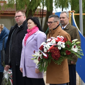 tablica-w-mikolajowicach-fot-zj057.jpg