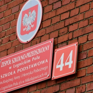 tablica-w-mikolajowicach-fot-zj098.jpg