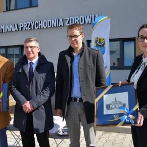 przychodnia-legnickie-pole-fot-ewajak166.jpg