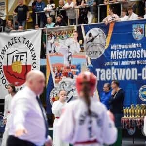 06.04.24-mistrzostwa-juniorow-i-juniorow-mlodszych-w-taekwondo-zlotoryja_16.jpg