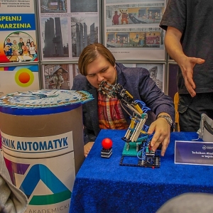 targi-edukacyjne-witelo-fot-jakub-wieczorek014.jpg