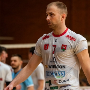 Ikar-Legnica-WKS-Wielun-fot-jakub-wieczorek54.jpg