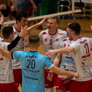 Ikar-Legnica-WKS-Wielun-fot-jakub-wieczorek57.jpg