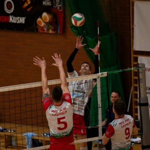 Ikar-Legnica-WKS-Wielun-fot-jakub-wieczorek76.jpg