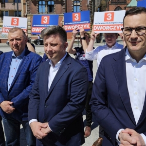 morawiecki-poparl-dworczyka-fot-jagoda-balicka06.jpg