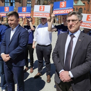 morawiecki-poparl-dworczyka-fot-jagoda-balicka09.jpg