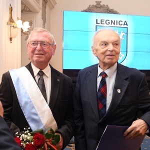 honorowy-obyw-legnicy-fot-ewajak361.jpg