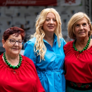 Festiwal-Muzyki-Biesiadnej-w-Niedzwiedzicach-fot-jakub-wieczorek017.jpg