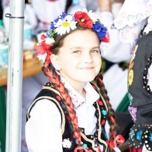 Festiwal-Muzyki-Biesiadnej-w-Niedzwiedzicach-fot-jakub-wieczorek035.jpg