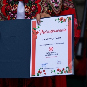 Festiwal-Muzyki-Biesiadnej-w-Niedzwiedzicach-fot-jakub-wieczorek119.jpg