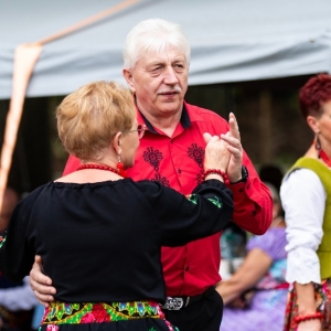 Festiwal-Muzyki-Biesiadnej-w-Niedzwiedzicach-fot-jakub-wieczorek150.jpg