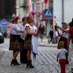 dni-chojnowa-korowod-fot-jakub-wieczorek018.jpg