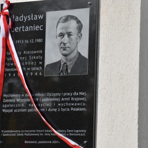 tablica-bieniowice-fot-zjak070.JPG