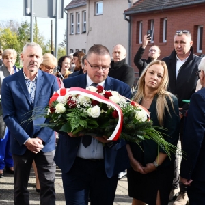 tablica-bieniowice-fot-zjak103.JPG