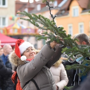 07.12.24-UBIERANIE-CHOINKI-JARMARK-ZLOTORYJA-FOT-BS_105.jpg