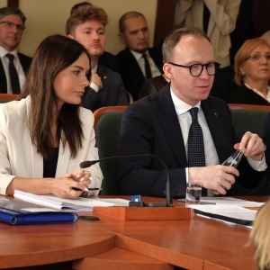 sesja-cmentarz-teren-fot-ewajak012.JPG