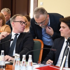 sesja-cmentarz-teren-fot-ewajak114.JPG