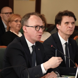 sesja-cmentarz-teren-fot-ewajak128.JPG
