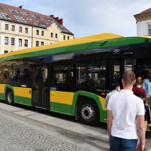 autobusy-zlotoryja-fot-zjak02.JPG