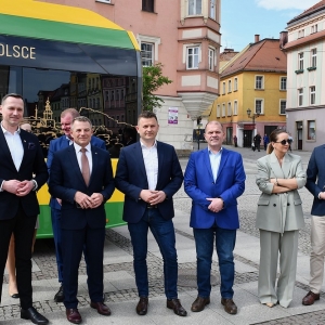 autobusy-zlotoryja-fot-zjak28.JPG