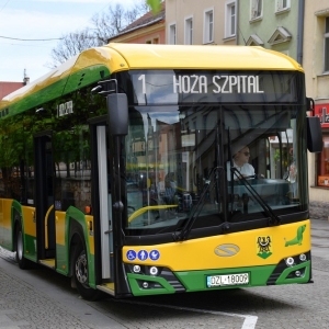 autobusy-zlotoryja-fot-zjak56.JPG