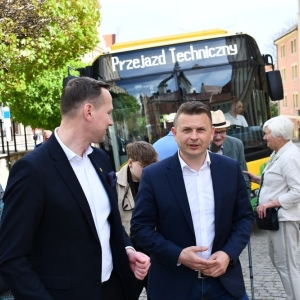 autobusy-zlotoryja-fot-zjak85.JPG