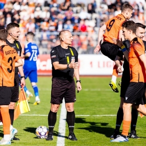 chrobry-miedz-fot-jakub-wieczorek04.JPG