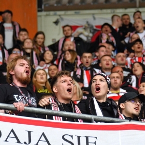 kibice-zl-cracovia-fot-ewajak088.JPG