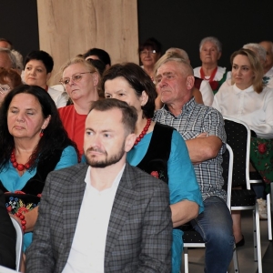 folk-kgw-fot-zjak064.JPG