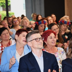 folk-kgw-fot-zjak109.JPG