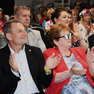 folk-kgw-fot-zjak113.JPG