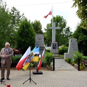 odsloniecie-tablicy-nowej-wsi-legnickiej18.jpg