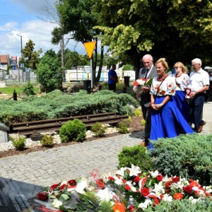 odsloniecie-tablicy-nowej-wsi-legnickiej30.jpg
