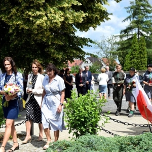 odsloniecie-tablicy-nowej-wsi-legnickiej33.jpg