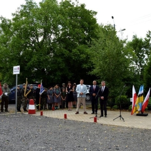 odsloniecie-tablicy-nowej-wsi-legnickiej37.jpg