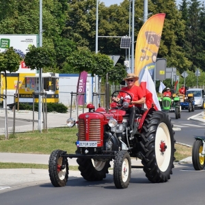 traktoriada-proch-fot-zjak01.JPG