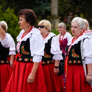 30-biesiada-kresowa-pielgrzymka-korowod-rozpoczecie-fot-BS_39.jpg