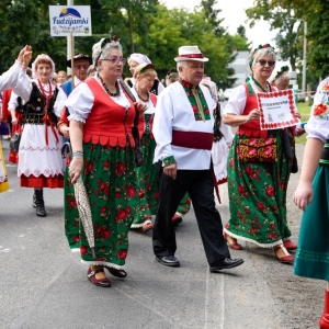30-biesiada-kresowa-pielgrzymka-korowod-rozpoczecie-fot-BS_70.jpg