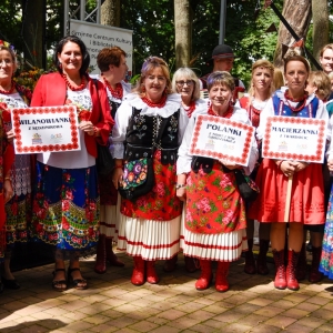 30-biesiada-kresowa-pielgrzymka-korowod-rozpoczecie-fot-BS_94.jpg
