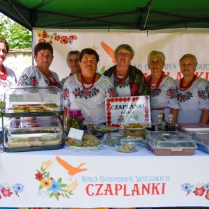 30-biesiada-kresowa-pielgrzymka-stoiska-komisja-nagrody-fot-BS_38.jpg
