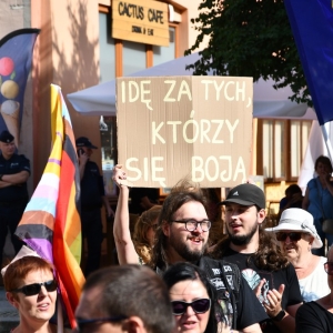 marsz_roznorodnosci_legnica_fot_dawid_soltys032.JPG