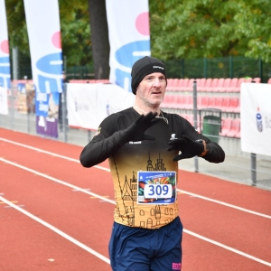 bieg_legnica_polmaraton_10_km_fot_dawid_soltys044.JPG