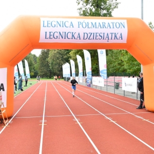 bieg_legnica_polmaraton_10_km_fot_dawid_soltys056.JPG