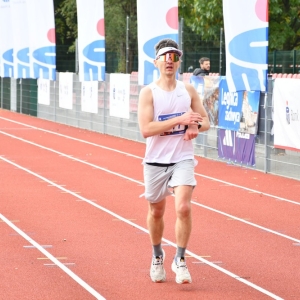 bieg_legnica_polmaraton_10_km_fot_dawid_soltys323.JPG