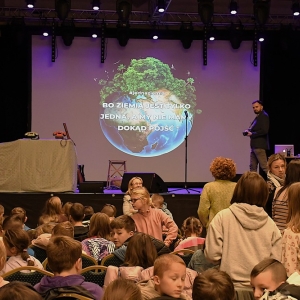spekltakl-ziemia-dzieci-fot-ewajak005.jpg