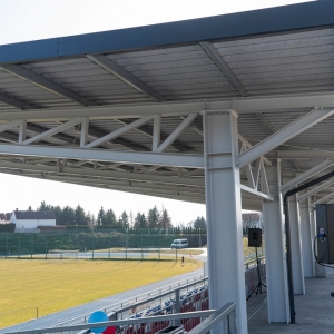 zadaszone-trybuny-fot-zjak02.jpg