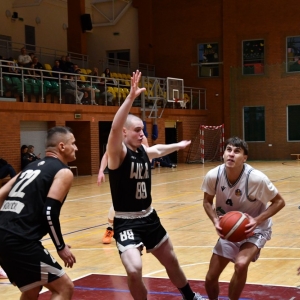 basket_legnica_wilki_zary_fot_dawid_soltys25.JPG